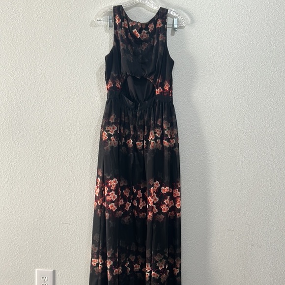 Jessica Simpson lulu Maxi Dress Black Large English Floral  Sz: Medium - Picture 2 of 12